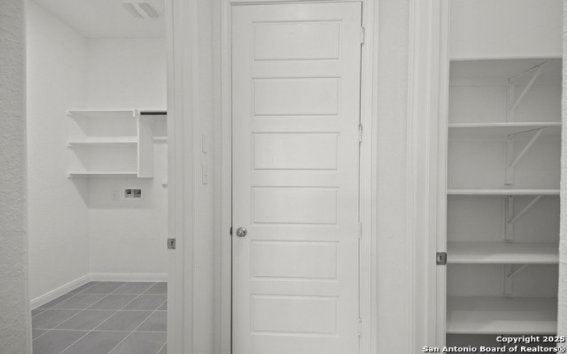 2812 Reeves Ln, Schertz, TX 78108, 4 Habitaciones Habitaciones , ,3 BañosBaños,Residential,En Venta,2812 Reeves Ln,0,1862519