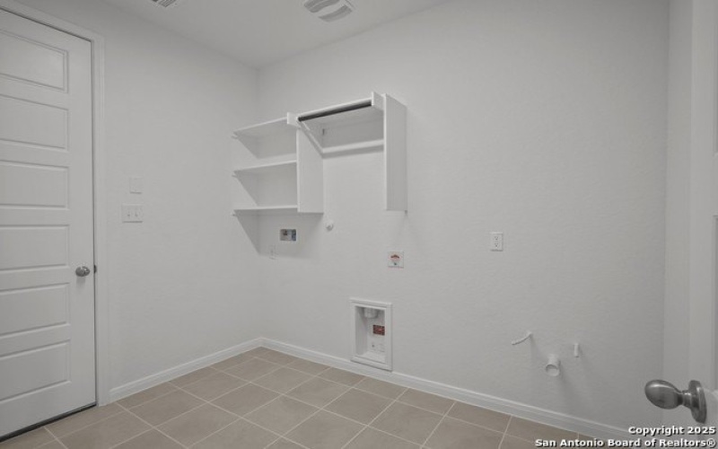 2804 Reeves Ln, Schertz, TX 78108, 5 Habitaciones Habitaciones , ,5 BañosBaños,Residential,En Venta,2804 Reeves Ln,0,1862523