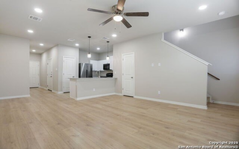 7227 John Palmer Dr., San Antonio, TX 78239, ,5 BathroomsBathrooms,Residential Multi Family,For Sale,7227 John Palmer Dr.,1862538
