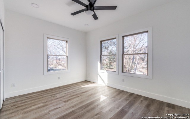 938 DAWSON ST, San Antonio, TX 78202-2307, 3 Bedrooms Bedrooms, ,2 BathroomsBathrooms,Residential,For Sale,938 DAWSON ST,0,1864569