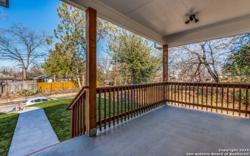 938 DAWSON ST, San Antonio, TX 78202-2307, 3 Bedrooms Bedrooms, ,2 BathroomsBathrooms,Residential,For Sale,938 DAWSON ST,0,1864569