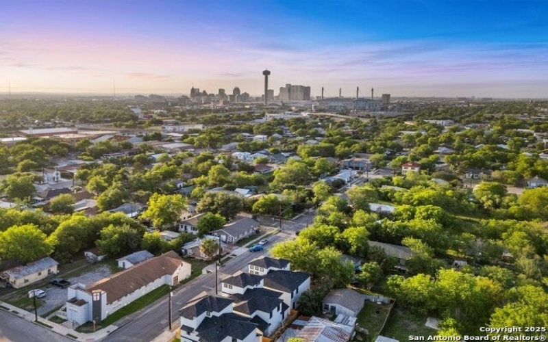 1310 S Mesquite, San Antonio, TX 78210, 3 Habitaciones Habitaciones , ,2 BañosBaños,Residential,En Venta,1310 S Mesquite,0,1864829