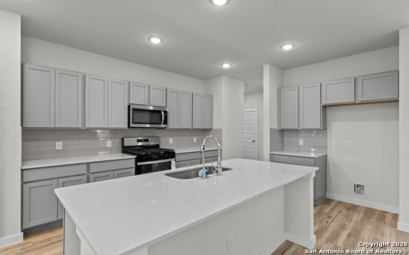 4315 Clarisse Street, New Braunfels, TX 78130, 5 Habitaciones Habitaciones , ,3 BañosBaños,Residential,En Venta,4315 Clarisse Street,1863144