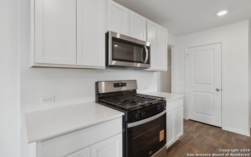 5311 Blacktail Rd, Converse, TX 78109, 4 Habitaciones Habitaciones , ,2 BañosBaños,Residential,En Venta,5311 Blacktail Rd,1865066