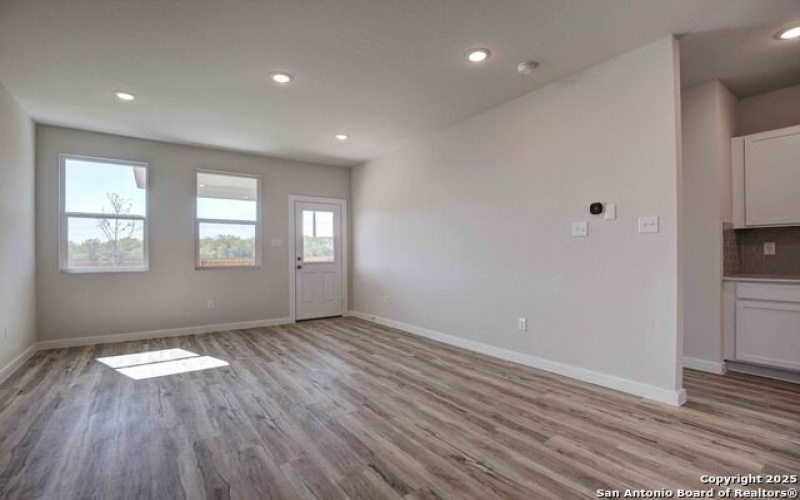 4726 Sahara Vlys, San Antonio, TX 78222, 4 Habitaciones Habitaciones , ,2 BañosBaños,Residential,En Venta,4726 Sahara Vlys,1863293