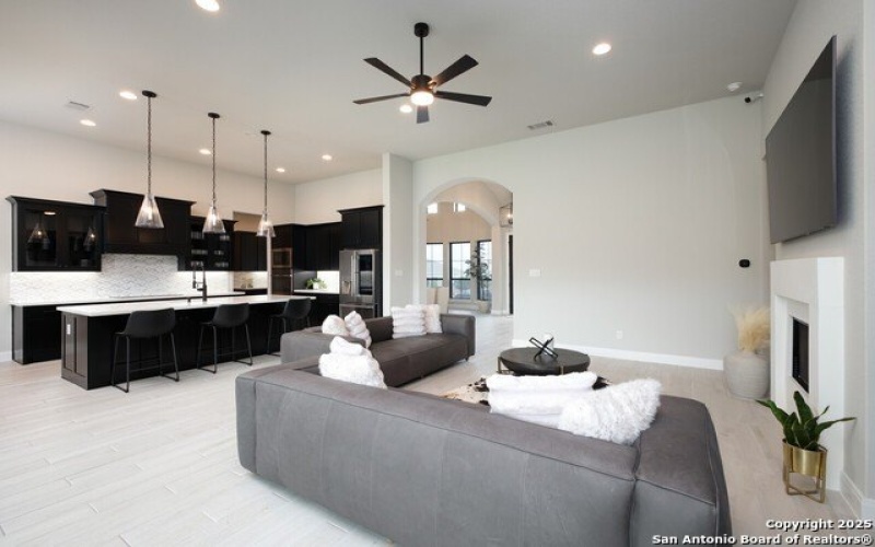 431 Falcon Cove, San Antonio, TX 78253, 4 Bedrooms Bedrooms, ,3 BathroomsBathrooms,Residential,For Sale,431 Falcon Cove,1863412