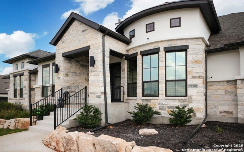 431 Falcon Cove, San Antonio, TX 78253, 4 Bedrooms Bedrooms, ,3 BathroomsBathrooms,Residential,For Sale,431 Falcon Cove,1863412