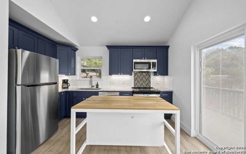 1050 Trail Pass Dr, Canyon Lake, TX 78133, 3 Habitaciones Habitaciones , ,2 BañosBaños,Residential,En Venta,1050 Trail Pass Dr,1862064