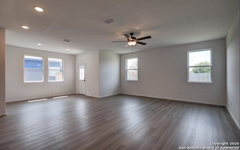 309 Jills Path, Seguin, TX 78155, 4 Bedrooms Bedrooms, ,3 BathroomsBathrooms,Residential,For Sale,309 Jills Path,1862161