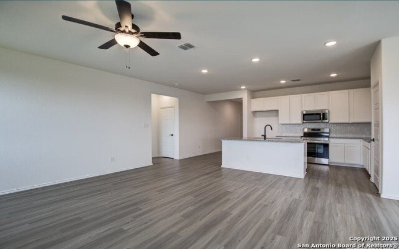 309 Jills Path, Seguin, TX 78155, 4 Bedrooms Bedrooms, ,3 BathroomsBathrooms,Residential,For Sale,309 Jills Path,1862161