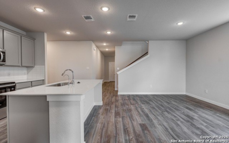 7906 COFFEE MILL, San Antonio, TX 78252, 3 Habitaciones Habitaciones , ,2 BañosBaños,Residential,En Venta,7906 COFFEE MILL,1865701