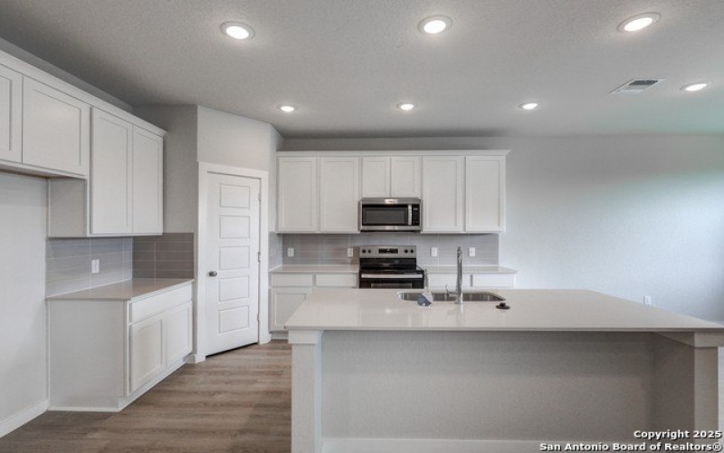 7848 COFFEE MILL, San Antonio, TX 78252, 3 Bedrooms Bedrooms, ,2 BathroomsBathrooms,Residential,For Sale,7848 COFFEE MILL,0,1865711