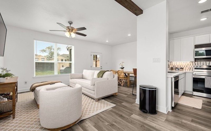 1003/1005 Armbrister Street, Brenham, TX 77833, 6 Bedrooms Bedrooms, ,7 BathroomsBathrooms,Residential,For Sale,1003/1005 Armbrister Street,141994