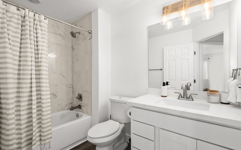 1003/1005 Armbrister Street, Brenham, TX 77833, 6 Bedrooms Bedrooms, ,7 BathroomsBathrooms,Residential,For Sale,1003/1005 Armbrister Street,141994