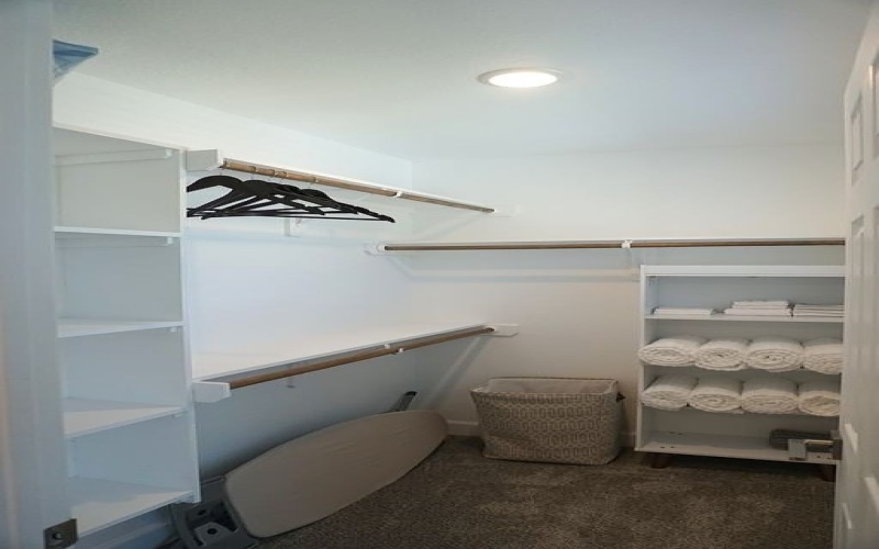 1003/1005 Armbrister Street, Brenham, TX 77833, 6 Bedrooms Bedrooms, ,7 BathroomsBathrooms,Farm,For Sale,1003/1005 Armbrister Street,141995