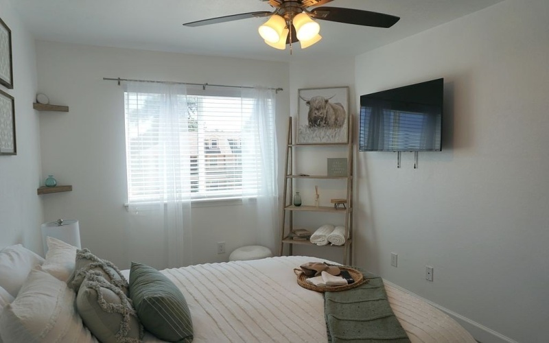 1600/1602 Clay Street, Brenham, TX 77833, 6 Bedrooms Bedrooms, ,7 BathroomsBathrooms,Residential,For Sale,1600/1602 Clay Street,142141