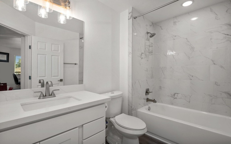 1600/1602 Clay Street, Brenham, TX 77833, 6 Bedrooms Bedrooms, ,7 BathroomsBathrooms,Residential,For Sale,1600/1602 Clay Street,142141