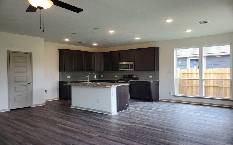 1418 Lake Ridge Drive, Brenham, TX 77833, 4 Bedrooms Bedrooms, ,2 BathroomsBathrooms,Residential,For Sale,1418 Lake Ridge Drive,0,147414