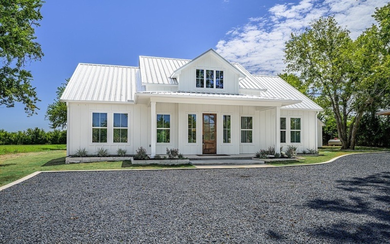 1211 East Fuchs Road, Carmine, TX 78932, 3 Bedrooms Bedrooms, ,2 BathroomsBathrooms,Farm,For Sale,1211 East Fuchs Road,147827