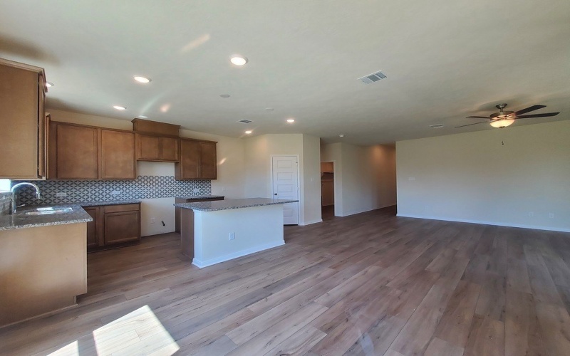 1412 Lake Ridge Drive, Brenham, TX 77833, 3 Habitaciones Habitaciones , ,2 BañosBaños,Residential,En Venta,1412 Lake Ridge Drive,0,148760