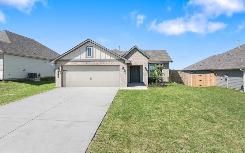 1409 Whitney Lane, Brenham, TX 77833, 3 Bedrooms Bedrooms, ,2 BathroomsBathrooms,Residential,For Sale,1409 Whitney Lane,0,148767