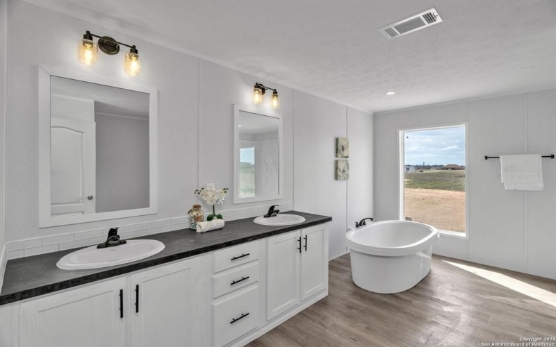 2 Bell Road, Waller, TX 77484, 3 Bedrooms Bedrooms, ,2 BathroomsBathrooms,Farm,For Sale,2 Bell Road,0,149513