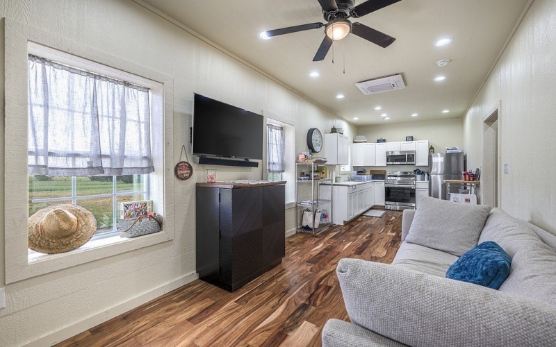 1970 West Highway 159, Fayetteville, TX 78940, 1 Dormitorio Habitaciones , ,1 BañoBaños,Granja,En Venta,1970 West Highway 159,0,151411