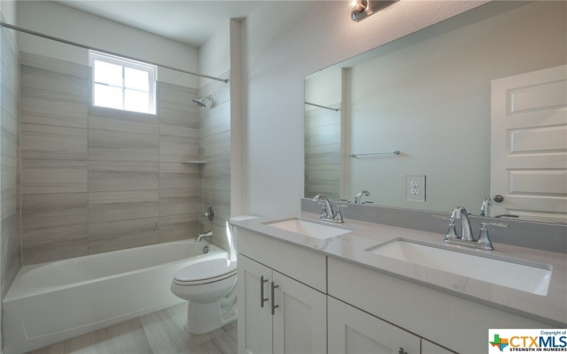 2240 Sur Avenue, New Braunfels, TX 78132, 4 Habitaciones Habitaciones , ,3 BañosBaños,Residential,En Venta,2240 Sur Avenue,506250