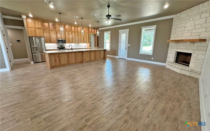 1524 Cottonwood Mesa Drive, Kempner, TX 76539, 4 Bedrooms Bedrooms, ,2 BathroomsBathrooms,Residential,For Sale,1524 Cottonwood Mesa Drive,530952