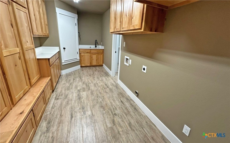 1524 Cottonwood Mesa Drive, Kempner, TX 76539, 4 Bedrooms Bedrooms, ,2 BathroomsBathrooms,Residential,For Sale,1524 Cottonwood Mesa Drive,530952
