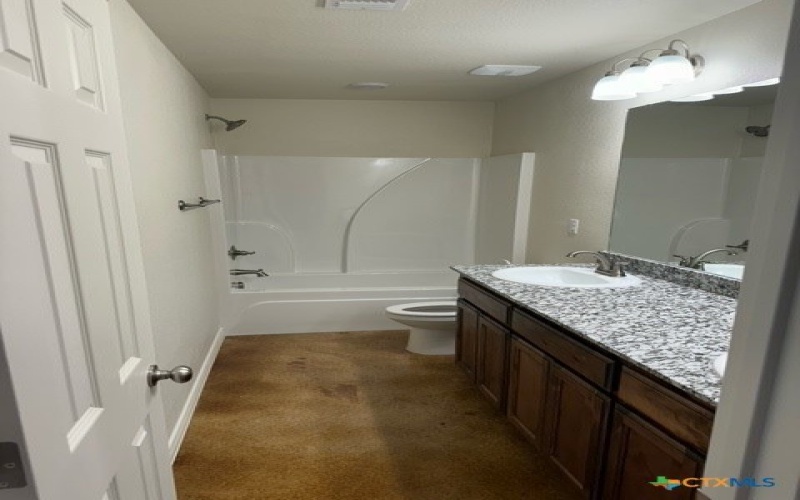 206 E Washington Avenue, Copperas Cove, TX 76522, 3 Habitaciones Habitaciones , ,Residential,En Venta,206 E Washington Avenue,533714