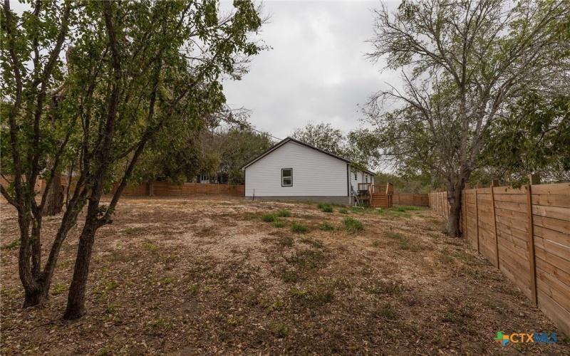 1123 Ainsworth Street, Gonzales, TX 78629, 3 Bedrooms Bedrooms, ,2 BathroomsBathrooms,Residential,For Sale,1123 Ainsworth Street,561556
