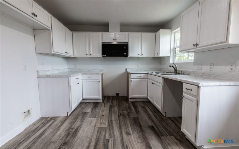 1123 Ainsworth Street, Gonzales, TX 78629, 3 Bedrooms Bedrooms, ,2 BathroomsBathrooms,Residential,For Sale,1123 Ainsworth Street,561556