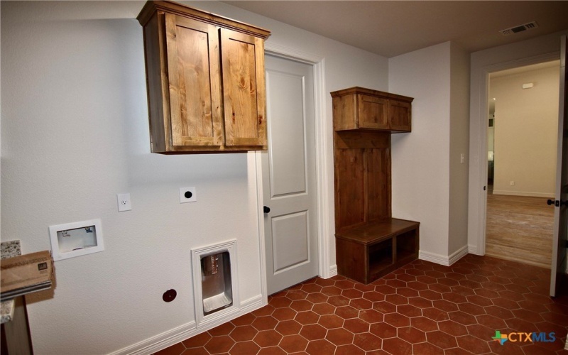 5715 Sparrow Court, Temple, TX 76502, 4 Bedrooms Bedrooms, ,3 BathroomsBathrooms,Residential,For Sale,5715 Sparrow Court,561685