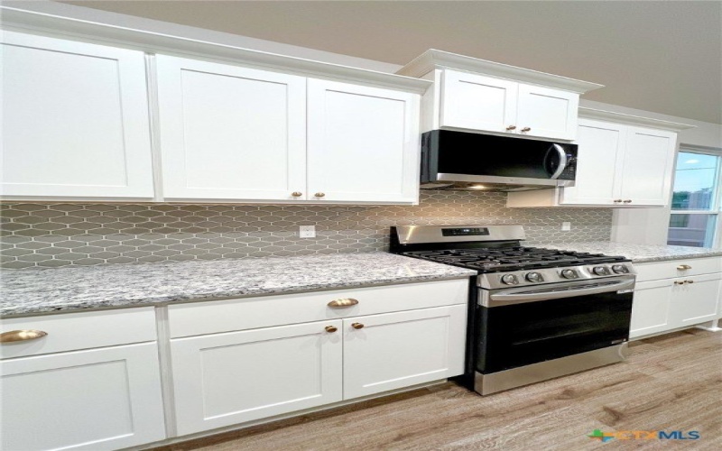 301 Cobblestone Court, Victoria, TX 77904, 4 Bedrooms Bedrooms, ,2 BathroomsBathrooms,Residential,For Sale,301 Cobblestone Court,0,544801