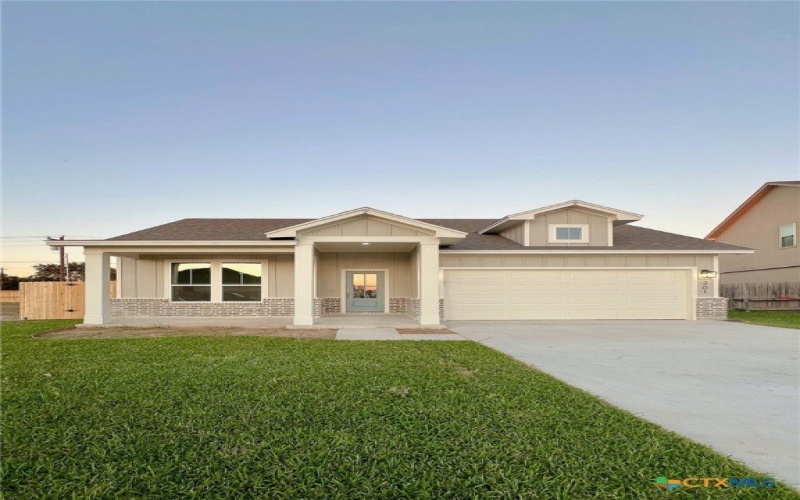 301 Cobblestone Court, Victoria, TX 77904, 4 Bedrooms Bedrooms, ,2 BathroomsBathrooms,Residential,For Sale,301 Cobblestone Court,0,544801
