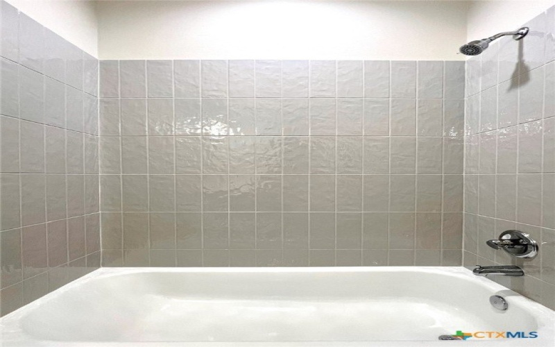 301 Cobblestone Court, Victoria, TX 77904, 4 Bedrooms Bedrooms, ,2 BathroomsBathrooms,Residential,For Sale,301 Cobblestone Court,0,544801