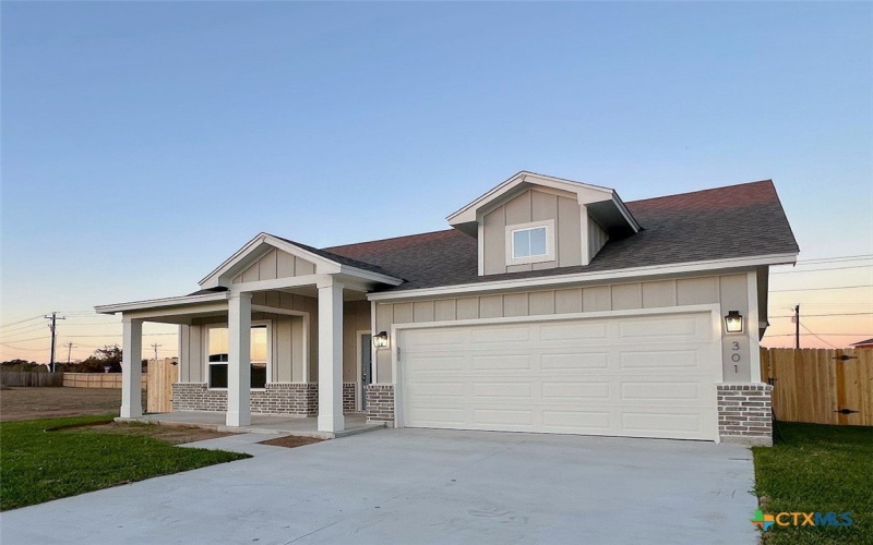 301 Cobblestone Court, Victoria, TX 77904, 4 Bedrooms Bedrooms, ,2 BathroomsBathrooms,Residential,For Sale,301 Cobblestone Court,0,544801
