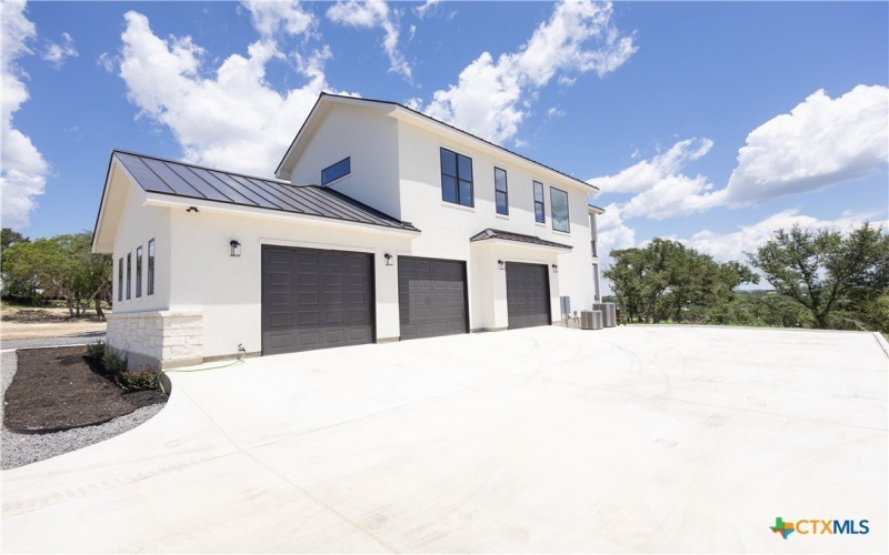 1193 Country Pike, Canyon Lake, TX 78133, 4 Bedrooms Bedrooms, ,5 BathroomsBathrooms,Residential,For Sale,1193 Country Pike,546912