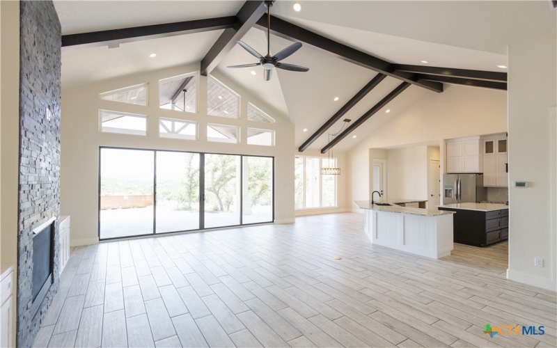 1193 Country Pike, Canyon Lake, TX 78133, 4 Bedrooms Bedrooms, ,5 BathroomsBathrooms,Residential,For Sale,1193 Country Pike,546912