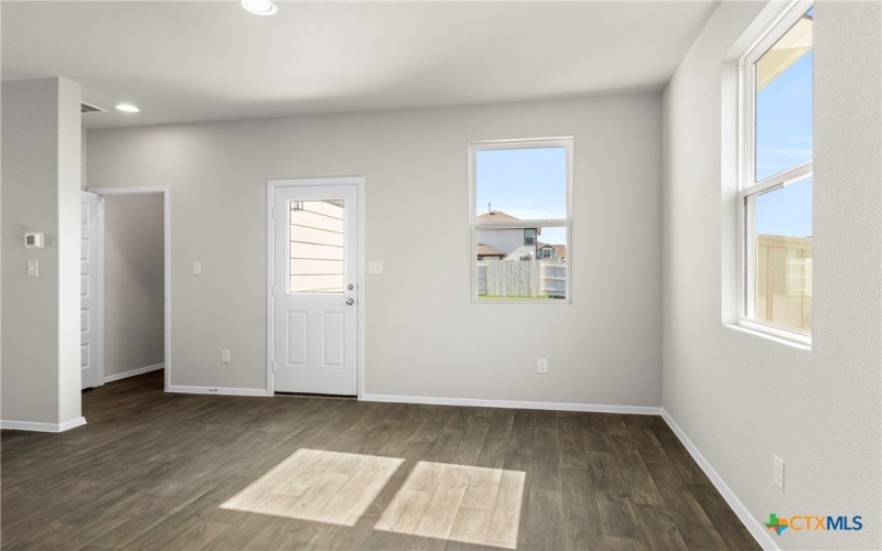 128 Bluestem Drive, Elgin, TX 78621, 3 Habitaciones Habitaciones , ,2 BañosBaños,Residential,En Venta,128 Bluestem Drive,0,562326