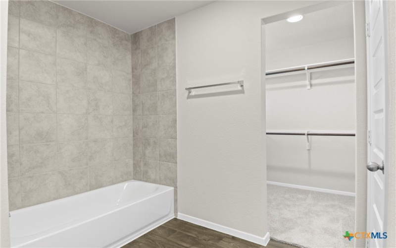 128 Bluestem Drive, Elgin, TX 78621, 3 Habitaciones Habitaciones , ,2 BañosBaños,Residential,En Venta,128 Bluestem Drive,0,562326