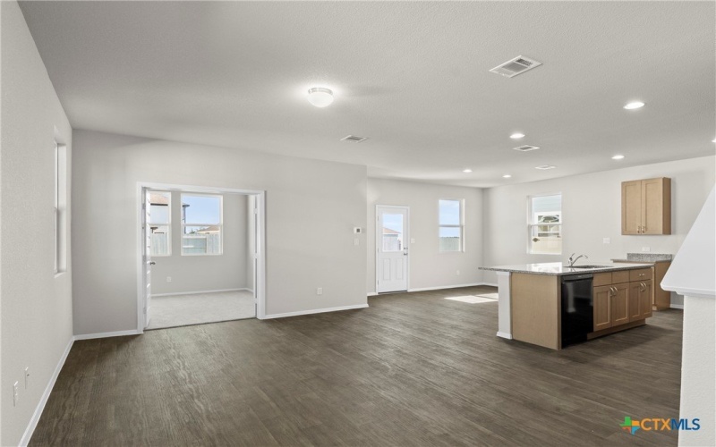 128 Bluestem Drive, Elgin, TX 78621, 3 Habitaciones Habitaciones , ,2 BañosBaños,Residential,En Venta,128 Bluestem Drive,0,562326