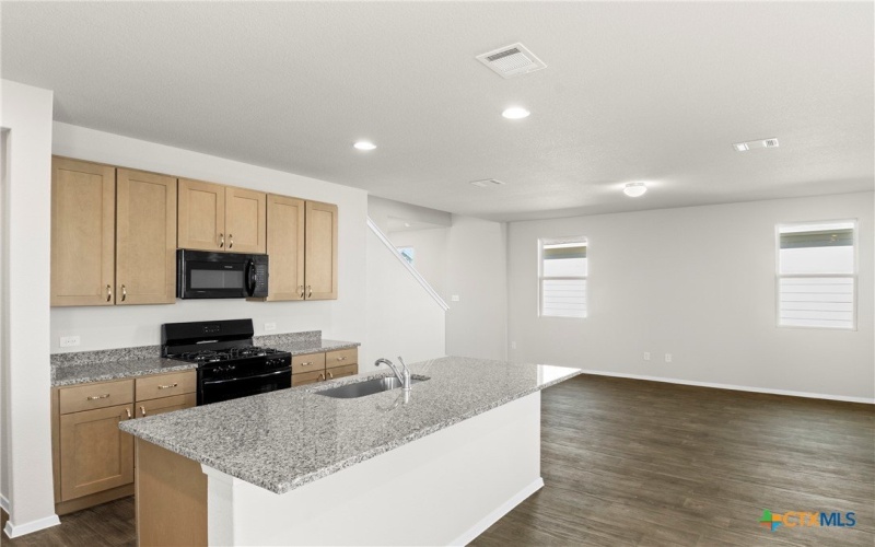 128 Bluestem Drive, Elgin, TX 78621, 3 Habitaciones Habitaciones , ,2 BañosBaños,Residential,En Venta,128 Bluestem Drive,0,562326