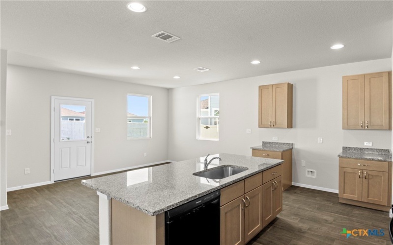 128 Bluestem Drive, Elgin, TX 78621, 3 Habitaciones Habitaciones , ,2 BañosBaños,Residential,En Venta,128 Bluestem Drive,0,562326