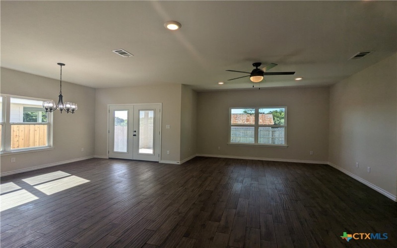 1704 E Avenue G, Lampasas, TX 76550, 3 Bedrooms Bedrooms, ,2 BathroomsBathrooms,Residential,For Sale,1704 E Avenue G,548809