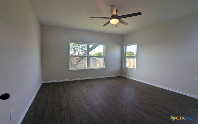 1704 E Avenue G, Lampasas, TX 76550, 3 Bedrooms Bedrooms, ,2 BathroomsBathrooms,Residential,For Sale,1704 E Avenue G,548809