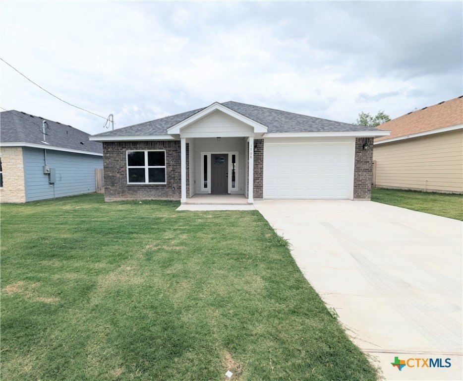 1708 E Ave G, Lampasas, TX 76550, 3 Bedrooms Bedrooms, ,2 BathroomsBathrooms,Residential,For Sale,1708 E Ave G,0,548925
