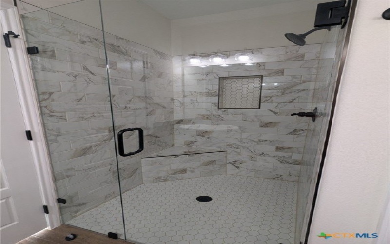 1708 E Ave G, Lampasas, TX 76550, 3 Bedrooms Bedrooms, ,2 BathroomsBathrooms,Residential,For Sale,1708 E Ave G,0,548925