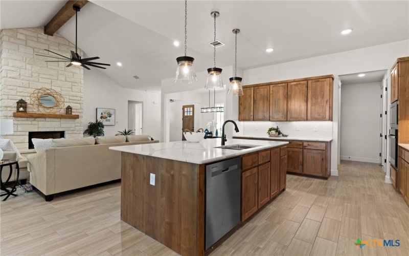 4237 Cold Springs Drive, Kempner, TX 76539, 4 Bedrooms Bedrooms, ,3 BathroomsBathrooms,Residential,For Sale,4237 Cold Springs Drive,549132